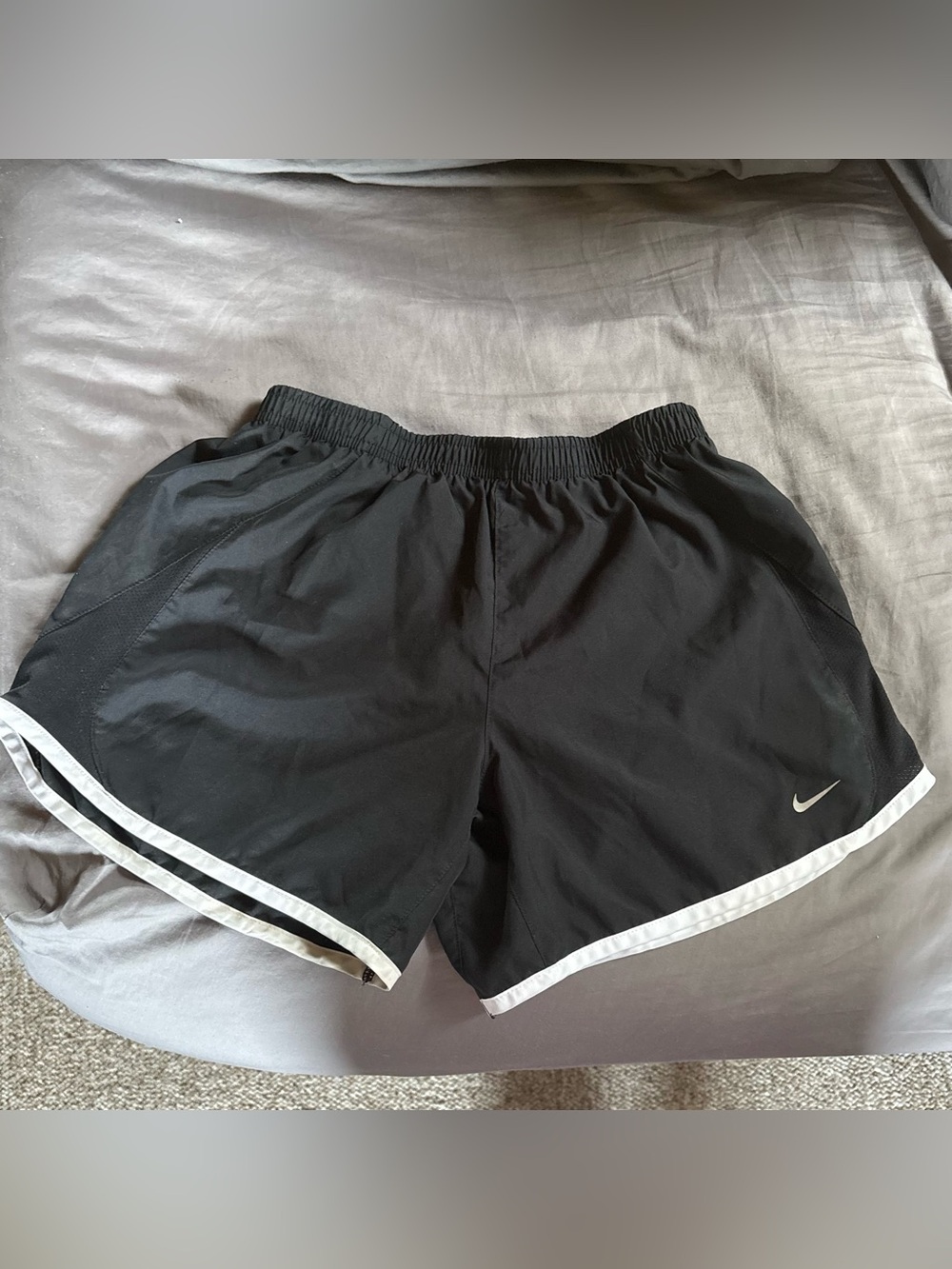 Kids Nike Black and White Athletic Running Shorts with Liner Like New